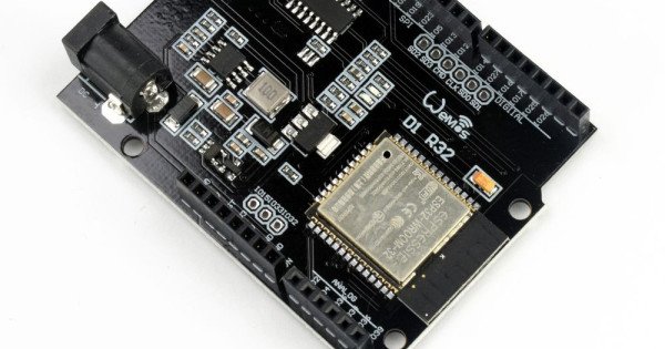 Esp32 R3 Wemos ESP32 Development Board in Uno Style Module D1 R32