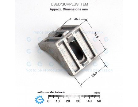 Corner Bracket for Aluminum Profile T V Slot 30 x 30 35x35x28 [USED]