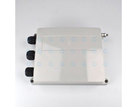 Weatherproof IP66 Polycarbonate Enclosure with Grounding and Cable Glands