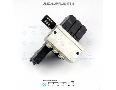 SMC Solnoid Valves in Manifold 2x VZ3150 + 1X VZ3250 100VAC Coil