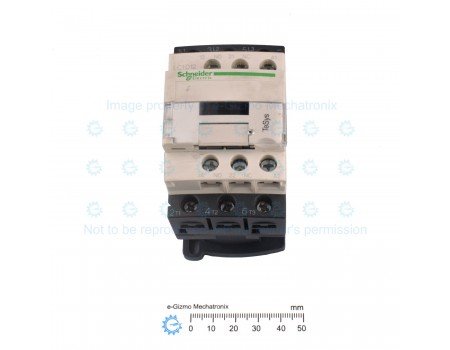 Schneider 5.5kW 24VAC coil 3-poles Contactor with Auxi Contacts LC1D12B7C [USED]