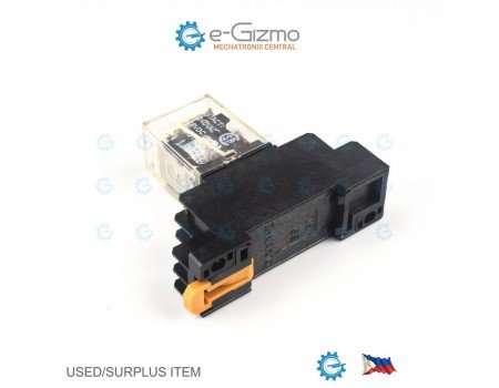 Omron MY2N 110VAC DPDT Industrial Relay with DIN Socket Omron MY2N 110VAC DPDT Industrial Relay with DIN Socket